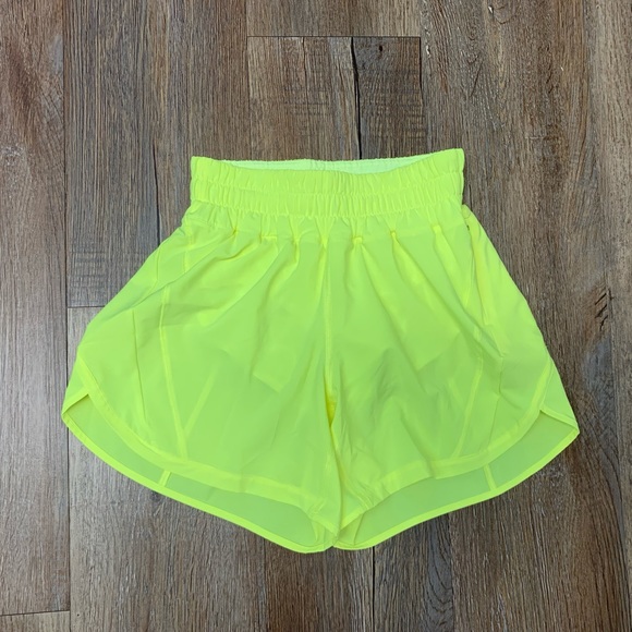 Lululemon Track Shorts in Highlight Yellow - Picture 6 of 7
